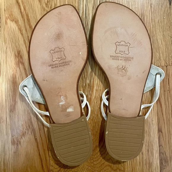 Stuart Weitzman Triangle White Ostrich Leather thong flat Sandals size 5.5 - Picture 5 of 7